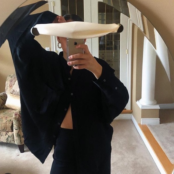 Meet your Posher, Gigi - Picture 1 of 1